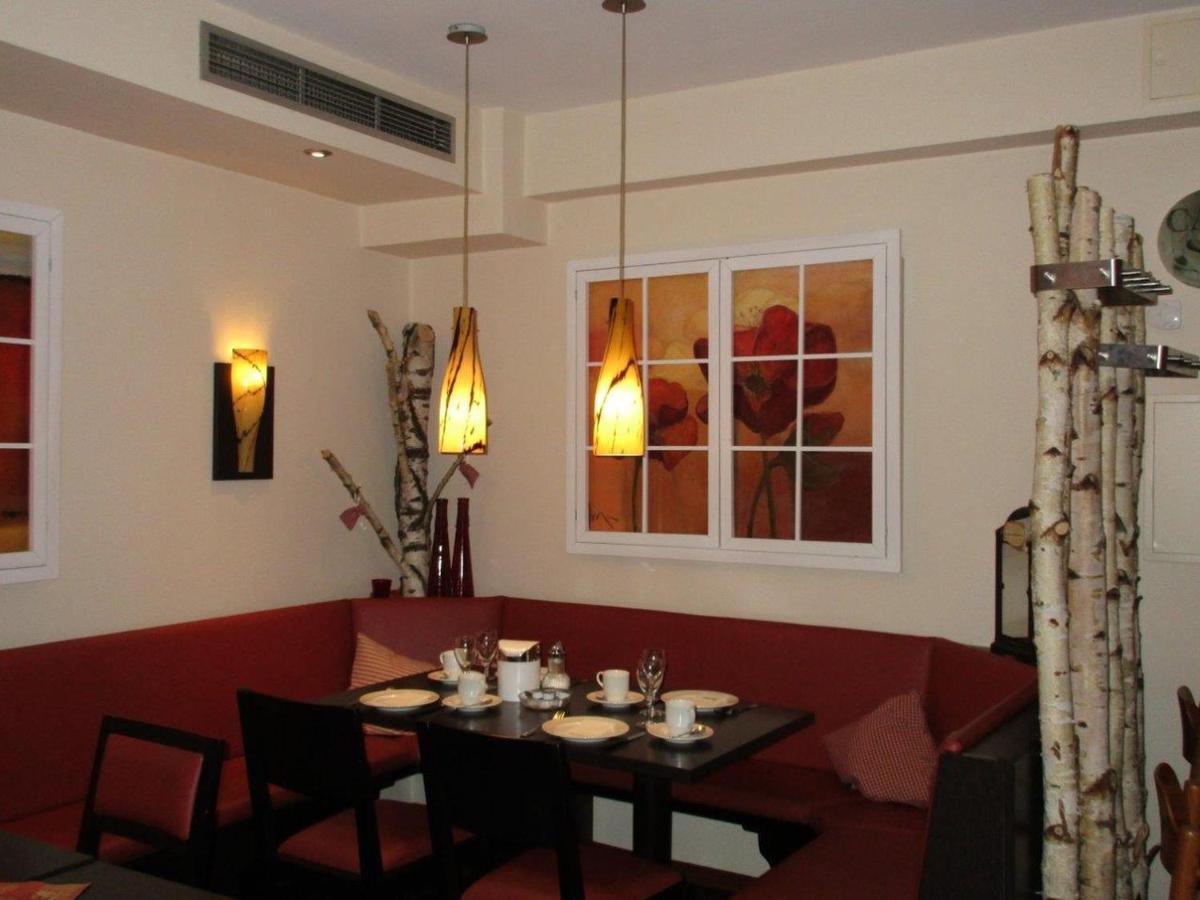 Hotel Garni Cafe Raepple Бад-Петерсталь-Грисбах Экстерьер фото