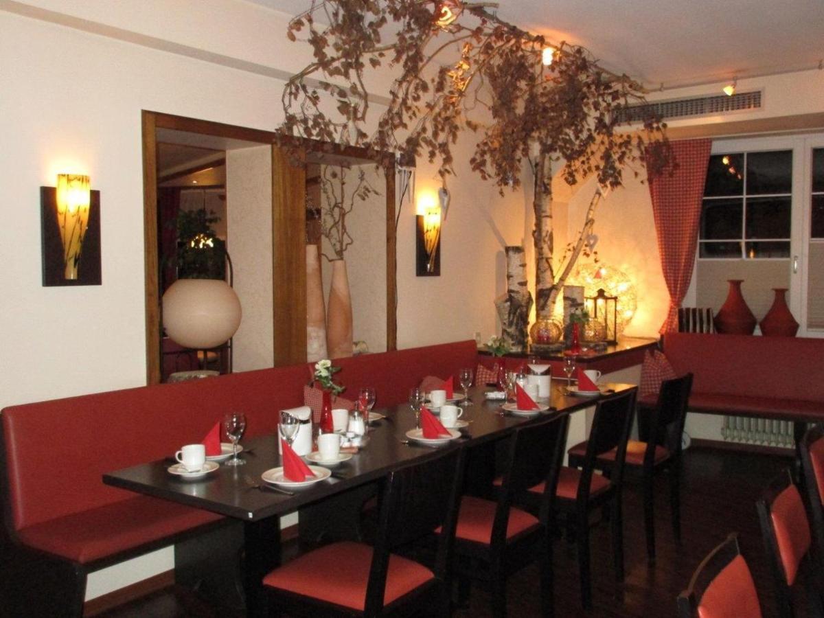 Hotel Garni Cafe Raepple Бад-Петерсталь-Грисбах Экстерьер фото